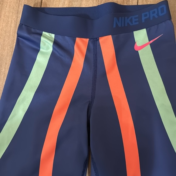 Nike Pro 638206 Loops Lines Women's Size Small Capris Pants DriFIT - Picture 3 of 8